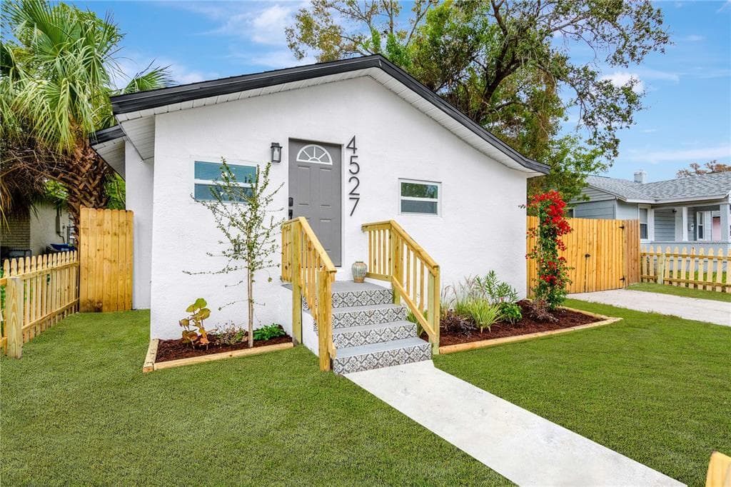 4527 20TH AVENUE S ST PETERSBURG, FL 33711