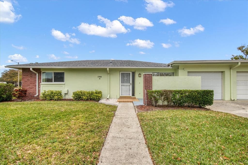 2740 WHITEBRIDGE DRIVE UNIT B PALM HARBOR, FL 34684