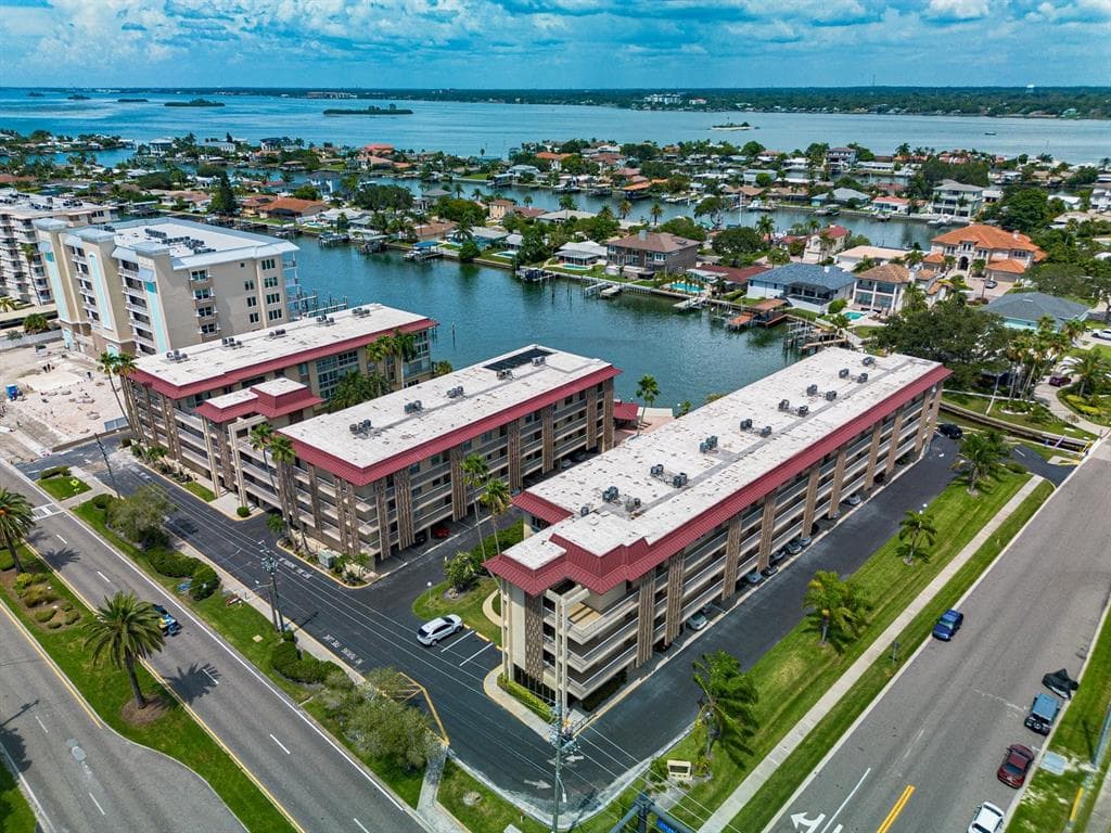 113 ISLAND WAY UNIT 231 CLEARWATER, FL 33767