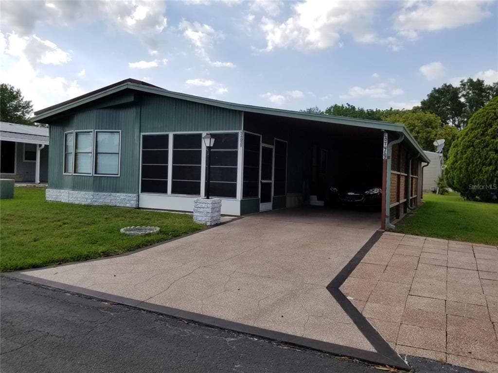 36025 COLEUS AVENUE ZEPHYRHILLS, FL 33541