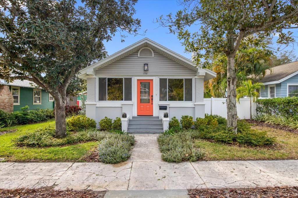 776 23RD AVENUE N ST PETERSBURG, FL 33704