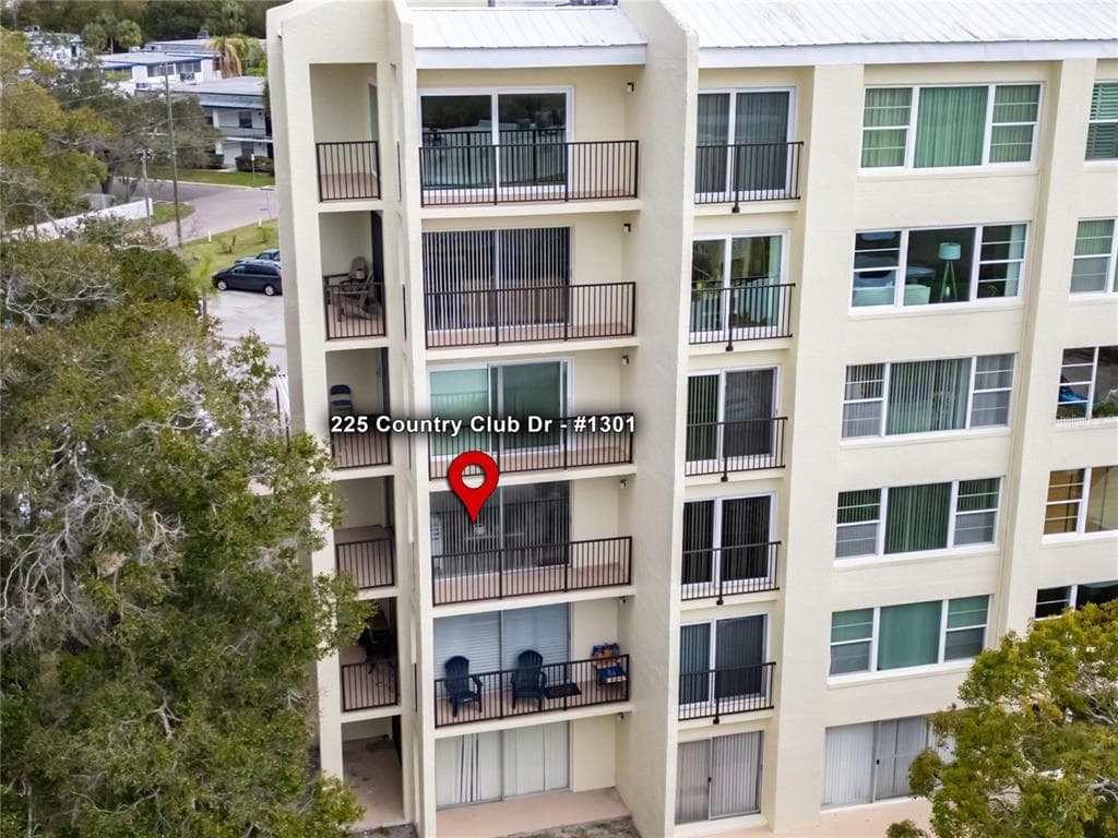 225 COUNTRY CLUB DRIVE UNIT F1301 LARGO, FL 33771