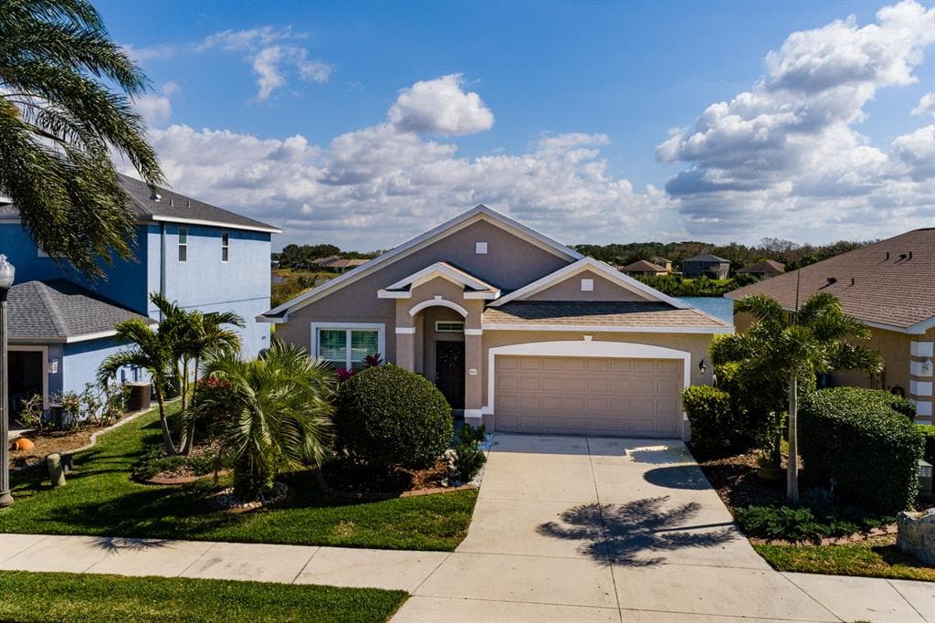 5032 LAKEHURST COURT