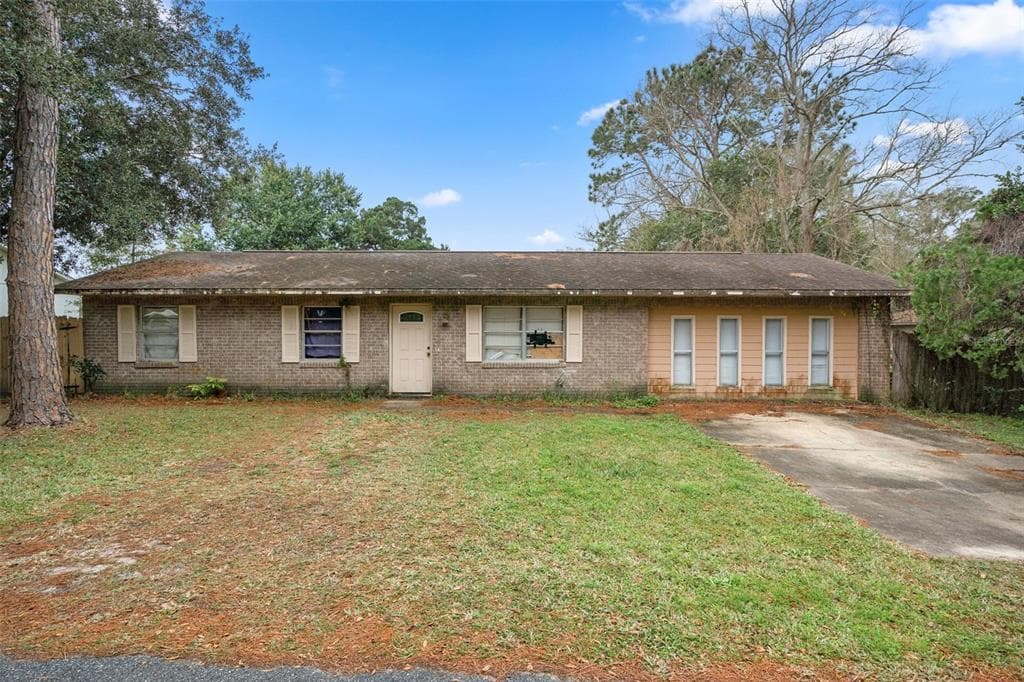 27262 DALE AVENUE BROOKSVILLE, FL 34602