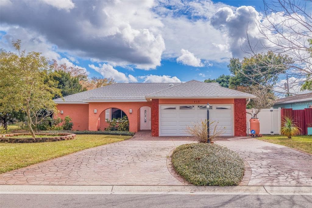 4518 33RD AVENUE N ST PETERSBURG, FL 33713