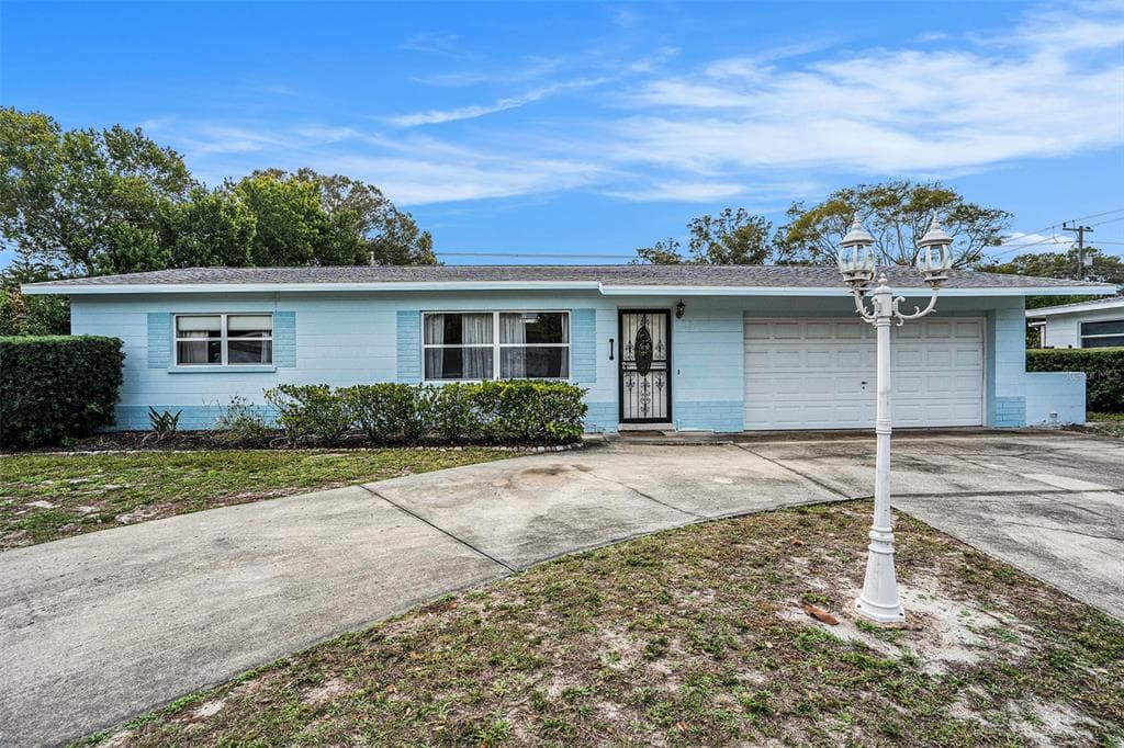 11764 86TH AVENUE SEMINOLE, FL 33772