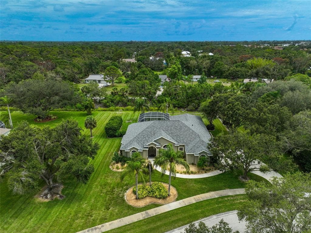 588 CAPISTRANO DRIVE NOKOMIS, FL 34275