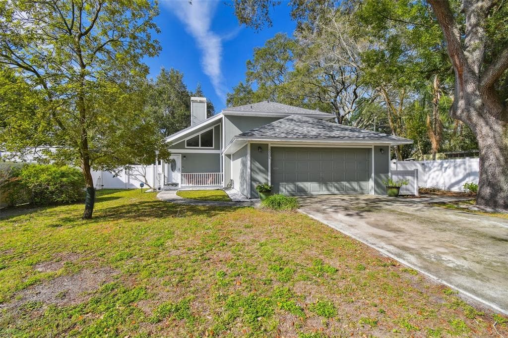 10906 MARJORY AVENUE TAMPA, FL 33612