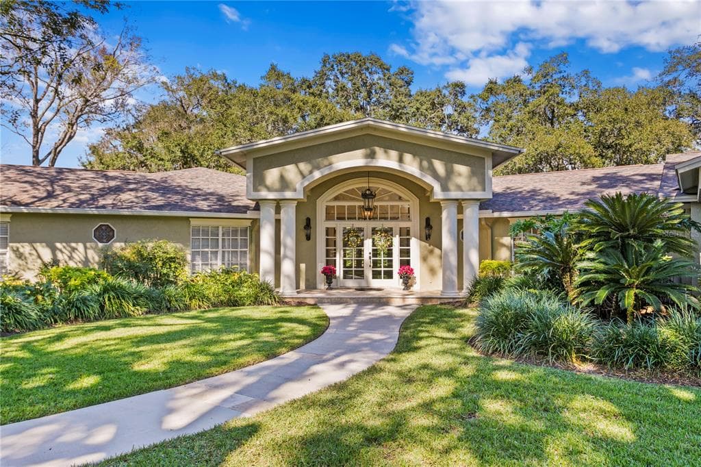 16407 ZURRAQUIN DE AVILA TAMPA, FL 33613