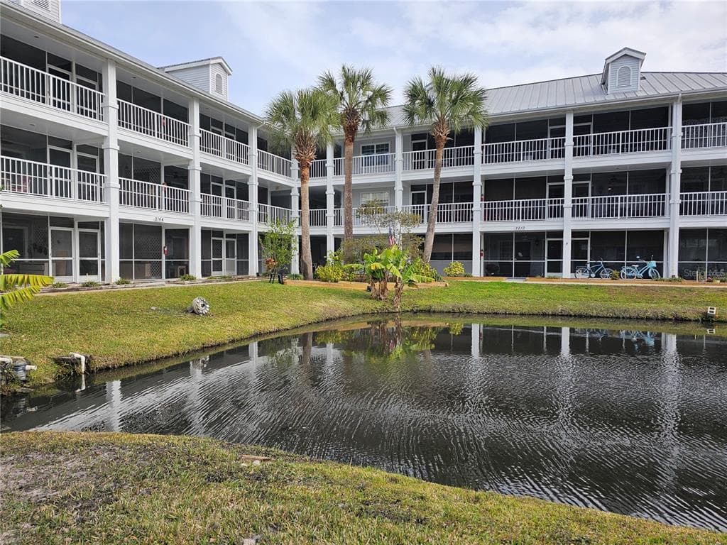 2164 VISTA DEL SOL CIRCLE UNIT E3 LUTZ, FL 33558