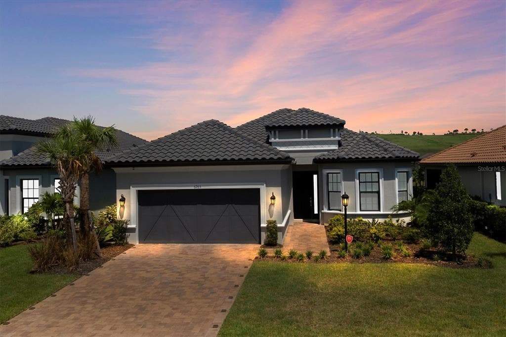 6265 MESA GLEN BRADENTON, FL 34203