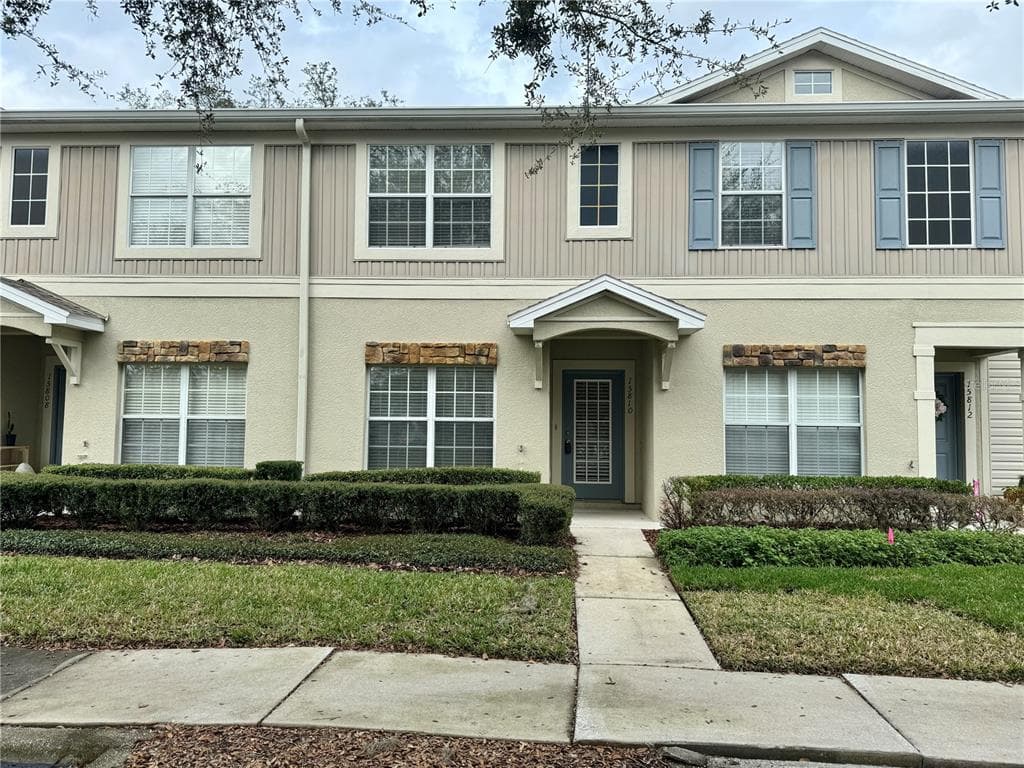 15810 FISHHAWK FALLS DRIVE LITHIA, FL 33547