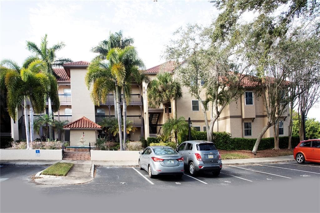 2400 FEATHER SOUND DRIVE UNIT 115 CLEARWATER, FL 33762