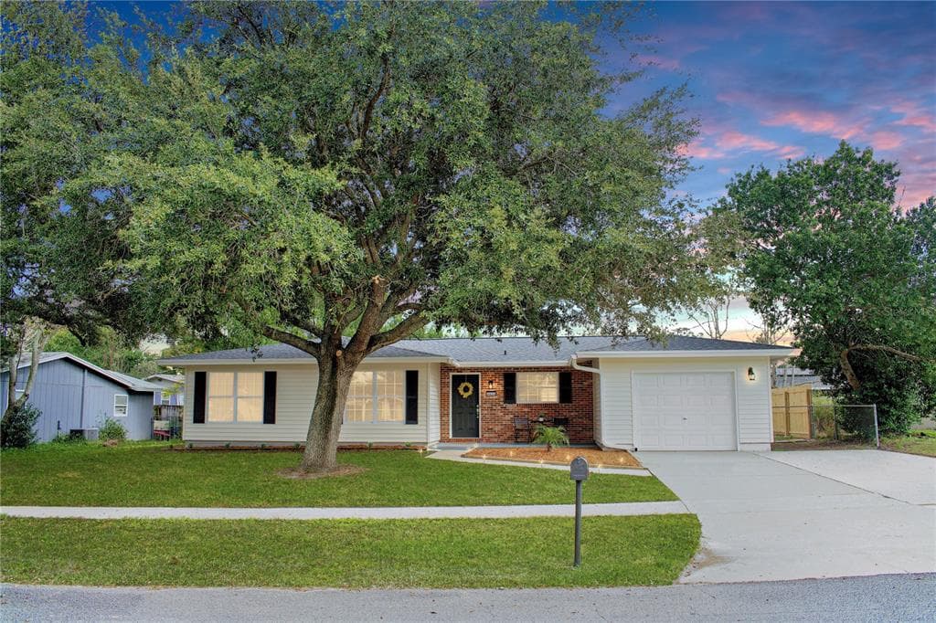 2021 KEYES LANE DELTONA, FL 32738