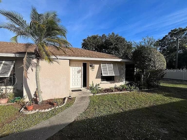 611 N JEFFERSON AVENUE UNIT 611 SARASOTA, FL 34237