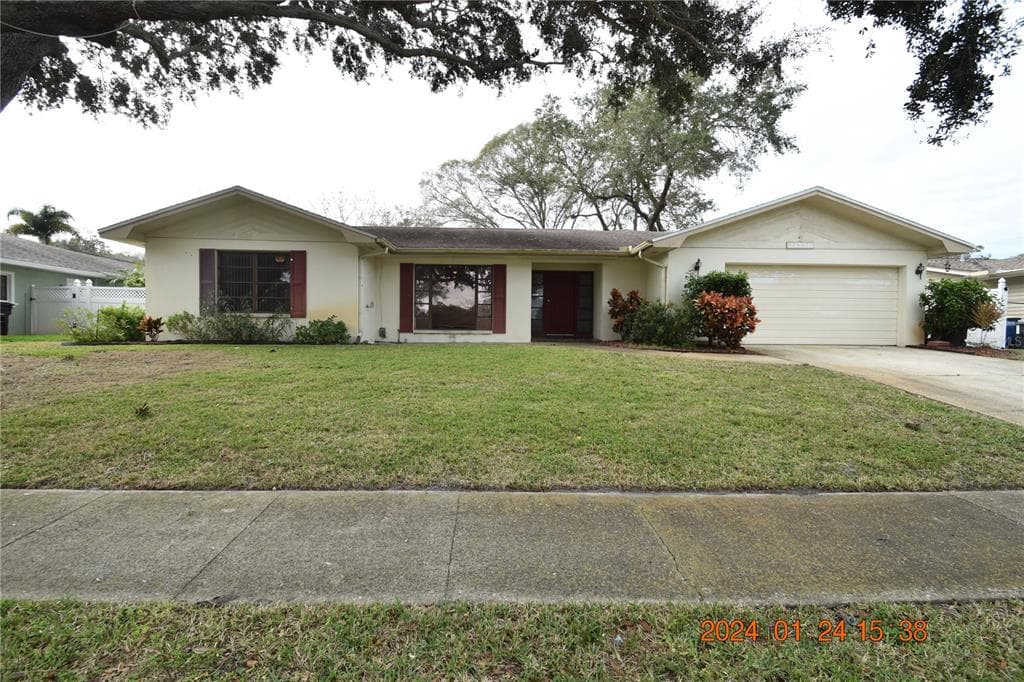 2562 REDWOOD WAY CLEARWATER, FL 33761