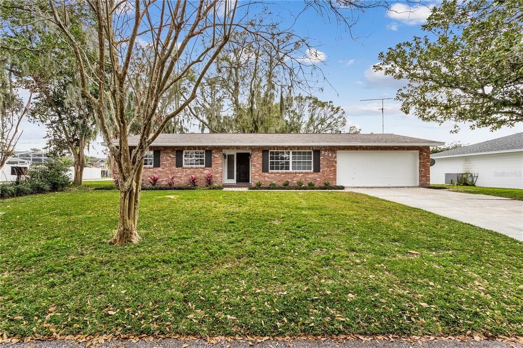 5057 LAKE MIRIAM CIRCLE LAKELAND, FL 33813
