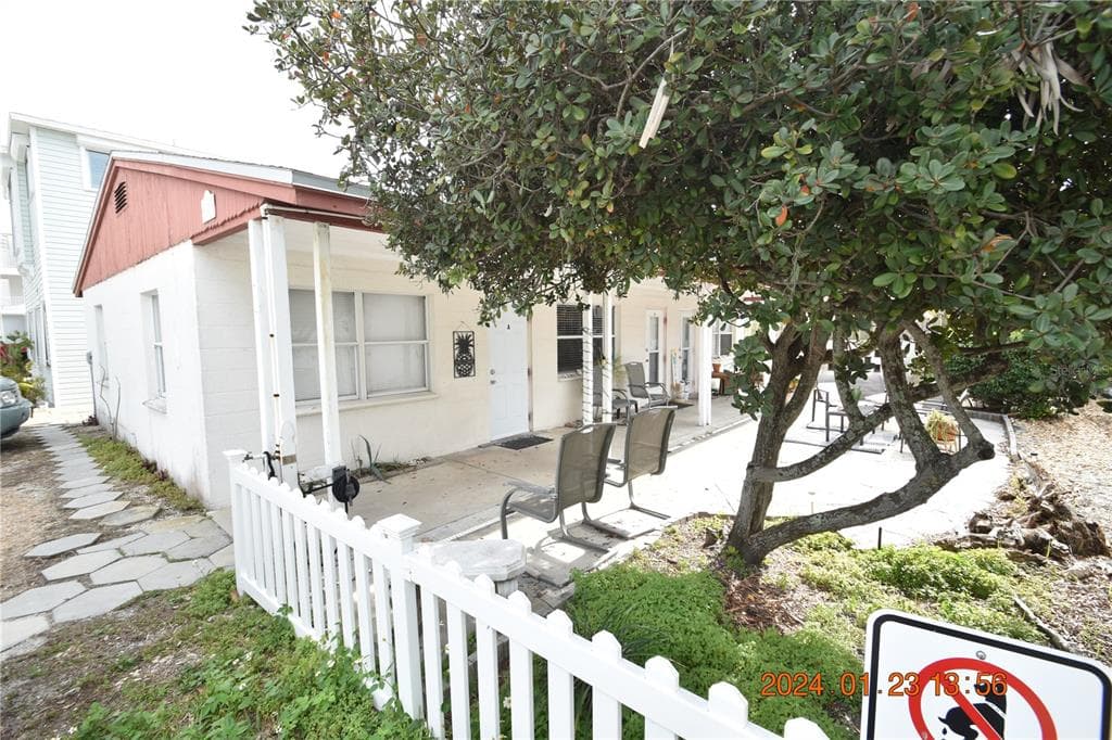 146 CORAL AVENUE REDINGTON SHORES, FL 33708