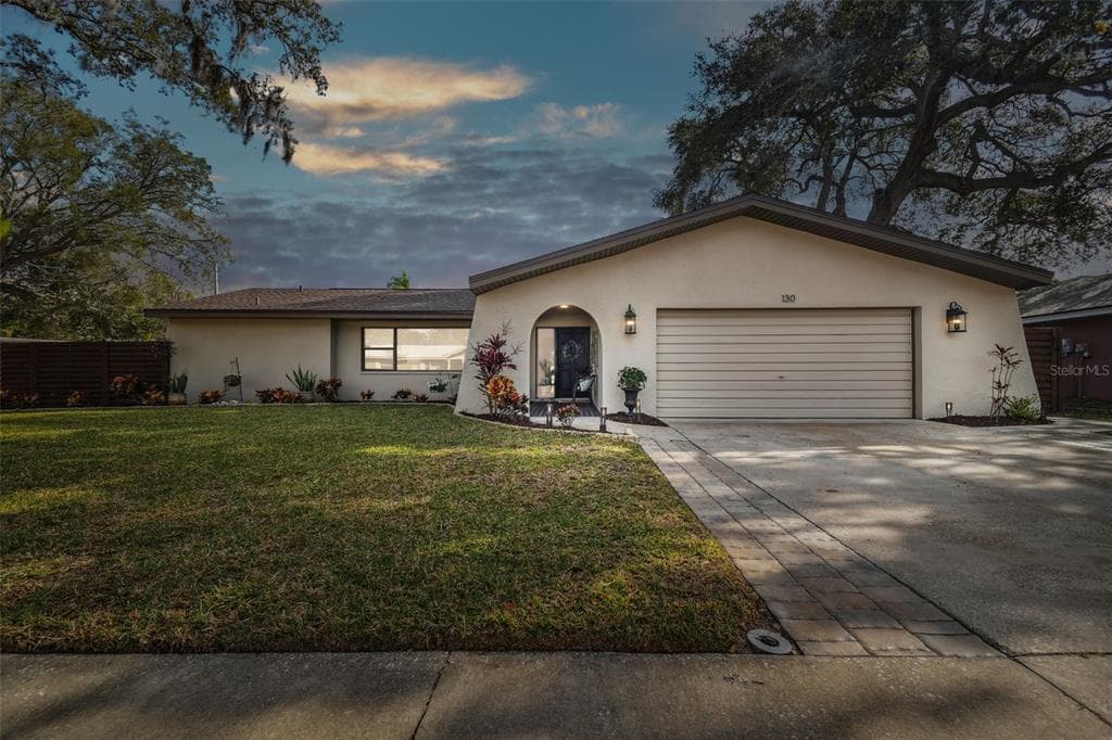 130 LAUGHING GULL LANE