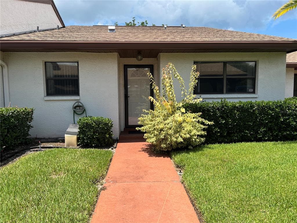 7803 RADCLIFFE CIRCLE PORT RICHEY, FL 34668