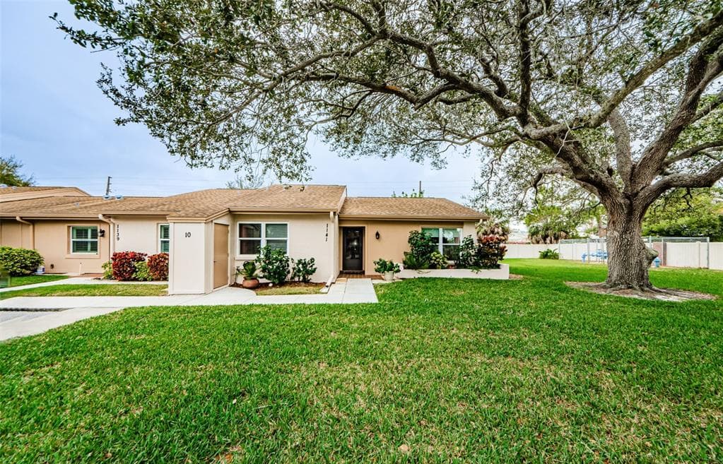 1141 BOWSPRIT LANE UNIT 1001 HOLIDAY, FL 34691
