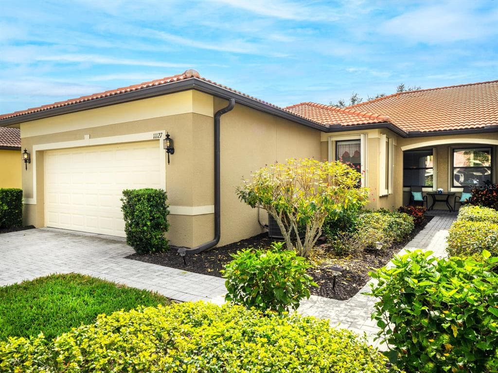 11127 CAMPAZZO DRIVE VENICE, FL 34292