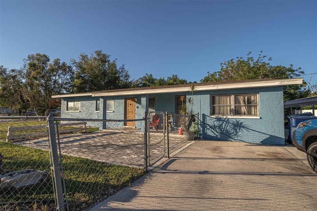 1402 E 109TH AVENUE TAMPA, FL 33612
