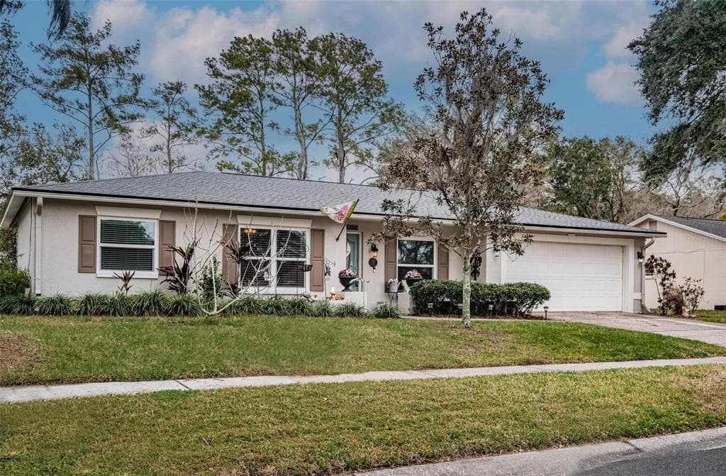 3617 ORANGEPOINTE ROAD VALRICO, FL 33596