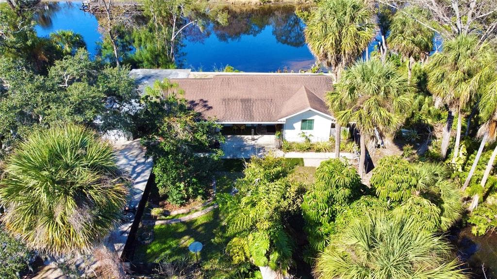 411 W FLORA STREET TAMPA, FL 33604