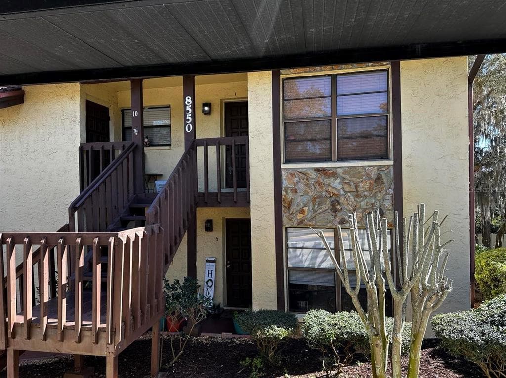 8550 SHADBLOW COURT UNIT 5 PORT RICHEY, FL 34668