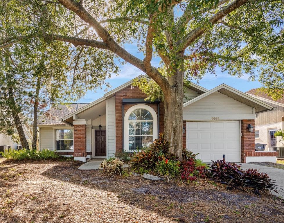 8608 THIMBLEBERRY LANE TAMPA, FL 33635