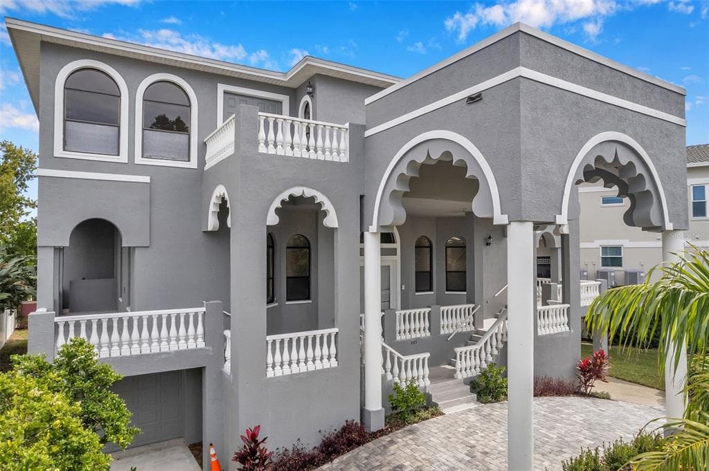 805 COLUMBUS DRIVE TIERRA VERDE, FL 33715
