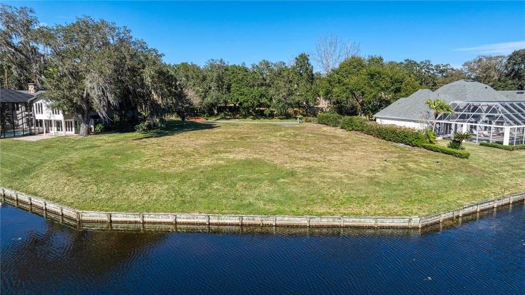 814 TARAY DE AVILA TAMPA, FL 33613