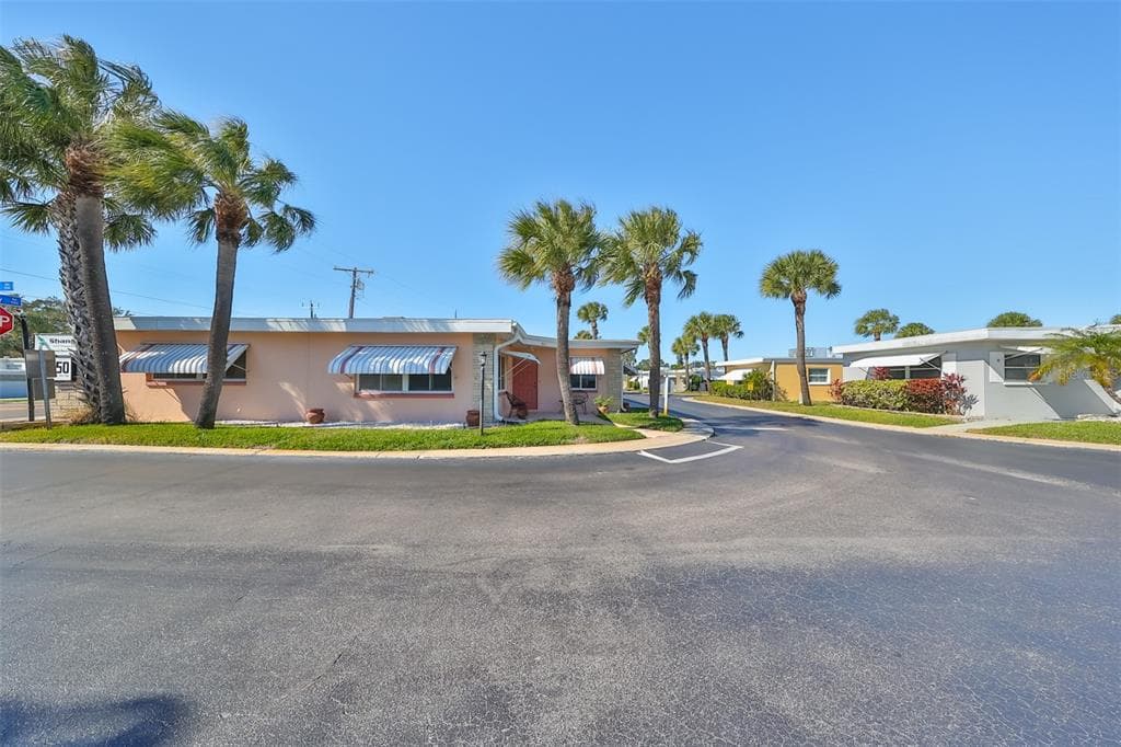 250 ROSERY ROAD NW UNIT 351 LARGO, FL 33770