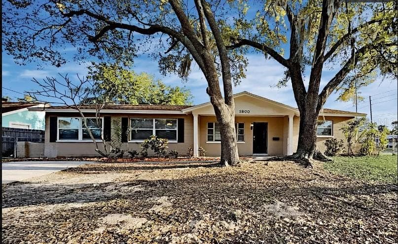 1800 MONTANA AVENUE NE ST PETERSBURG, FL 33703