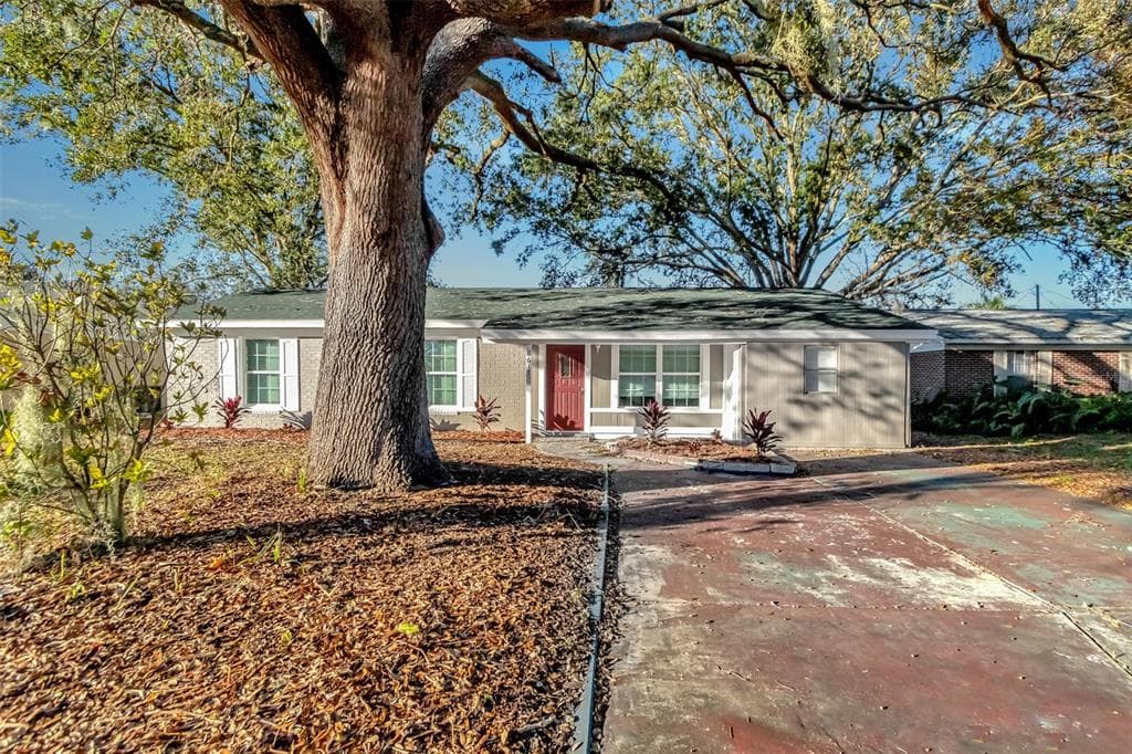 6617 ALPINE LANE BRADENTON, FL 34208