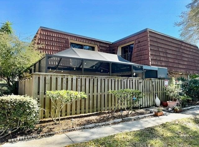 2638 10TH COURT