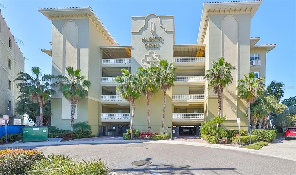 200 SKIFF POINT UNIT 302 CLEARWATER, FL 33767