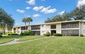 6002 LAKETREE LANE UNIT F TEMPLE TERRACE, FL 33617
