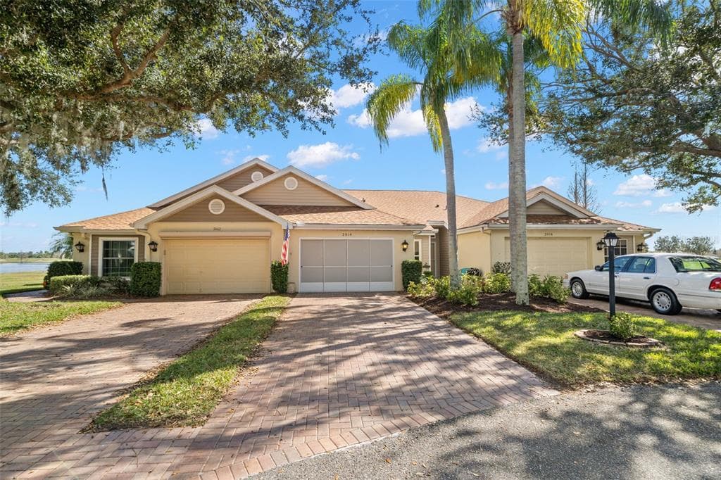 2014 FALL RIVER COURT UNIT 106 SUN CITY CENTER, FL 33573