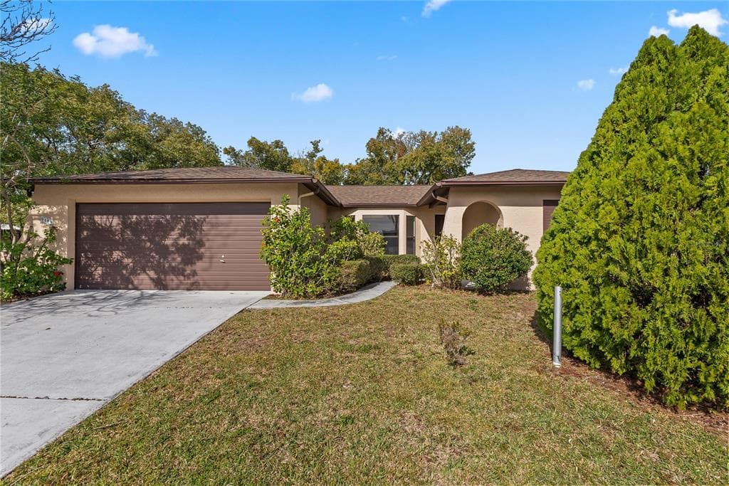 9109 LOMETA LANE PORT RICHEY, FL 34668