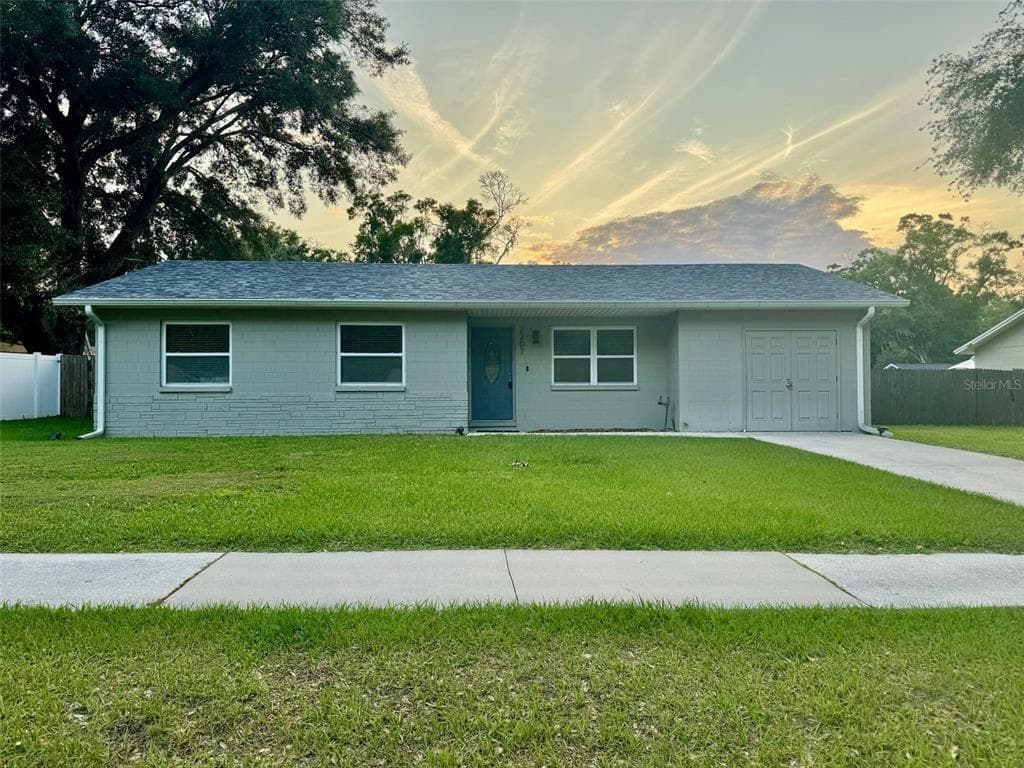 2207 MARGARET ELAINE AVENUE SEFFNER, FL 33584