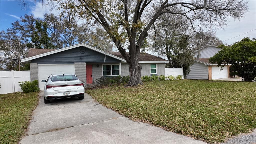 2806 WILLIAM LANE LAKELAND, FL 33812