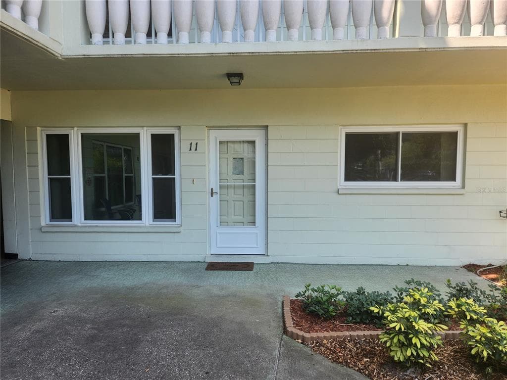 2293 SWEDISH DRIVE UNIT 11 CLEARWATER, FL 33763