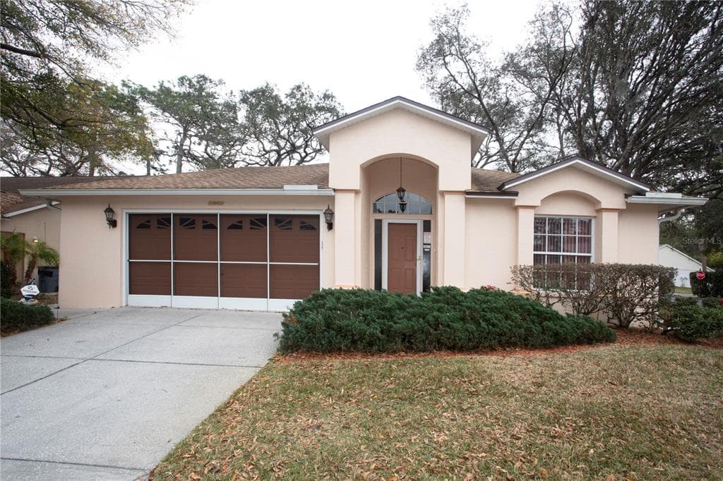 10846 BROOKHAVEN DR NEW PORT RICHEY, FL 34654