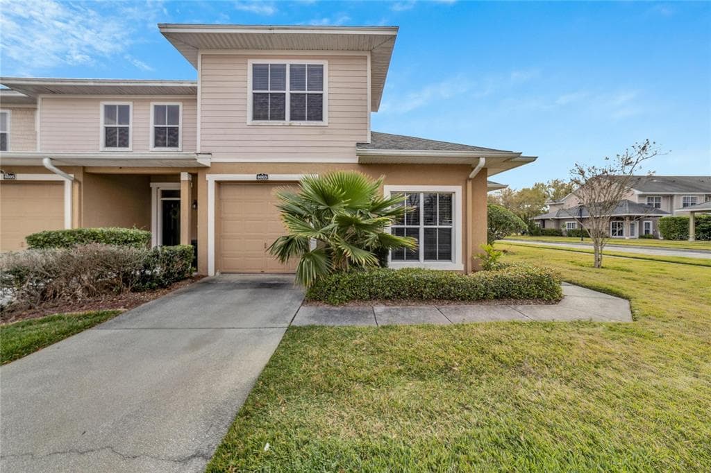 8003 TIPPERARY LANE TAMPA, FL 33610