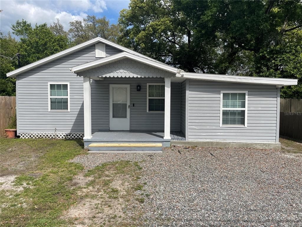 10801 N. ANNETTE AVENUE TAMPA, FL 33612