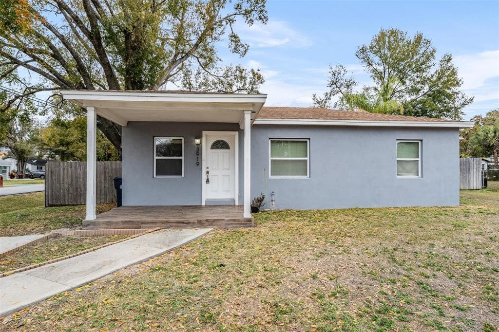 3919 W WALNUT STREET TAMPA, FL 33607