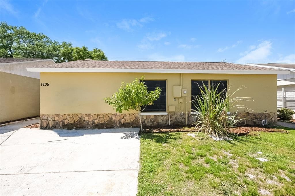 1205 COOLRIDGE DRIVE BRANDON, FL 33511