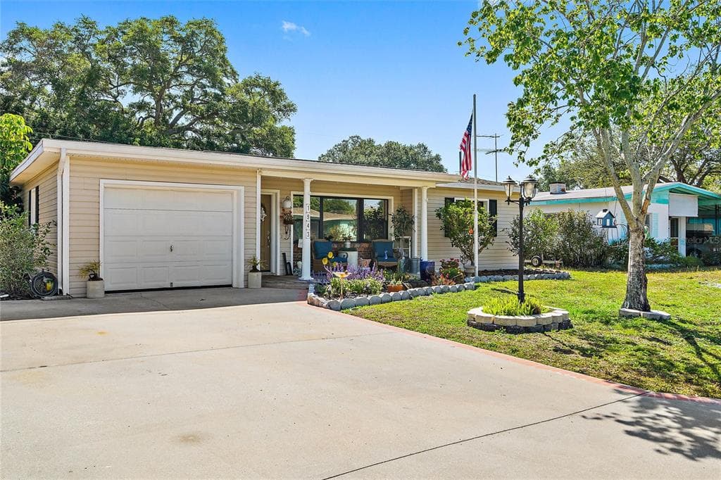 1943 ATLANTIS DRIVE